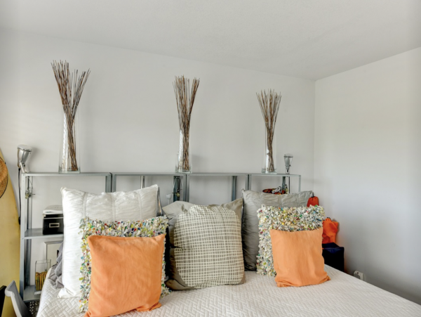 Longboat Key Walk to Beach Two Bedroom Vacation Condo